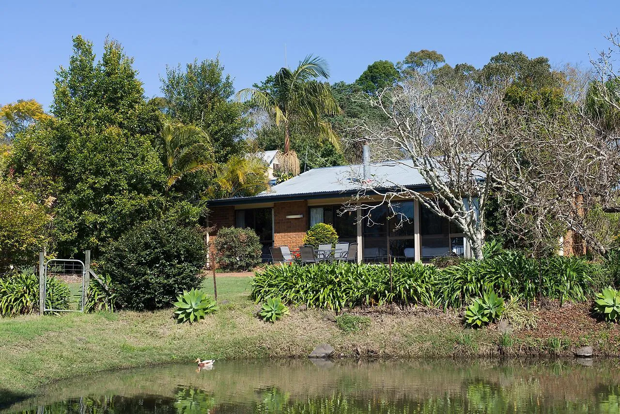 Lantställe Jacaranda Cottages Witta